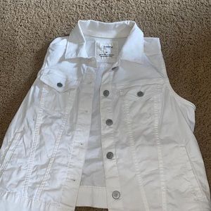 NWOT WHITE DENIM VEST
